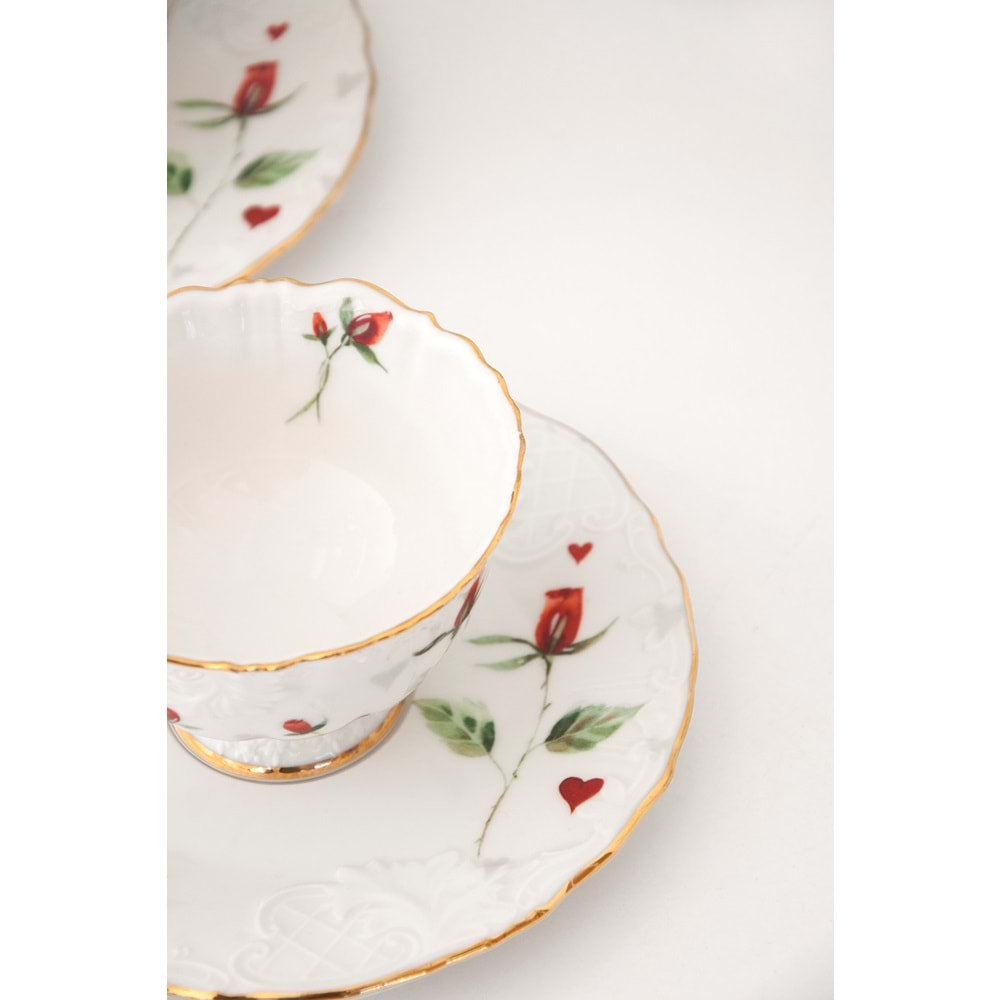 Kırmızı gül altın yaldızlı bone 2 kişilik çay fincan takımı