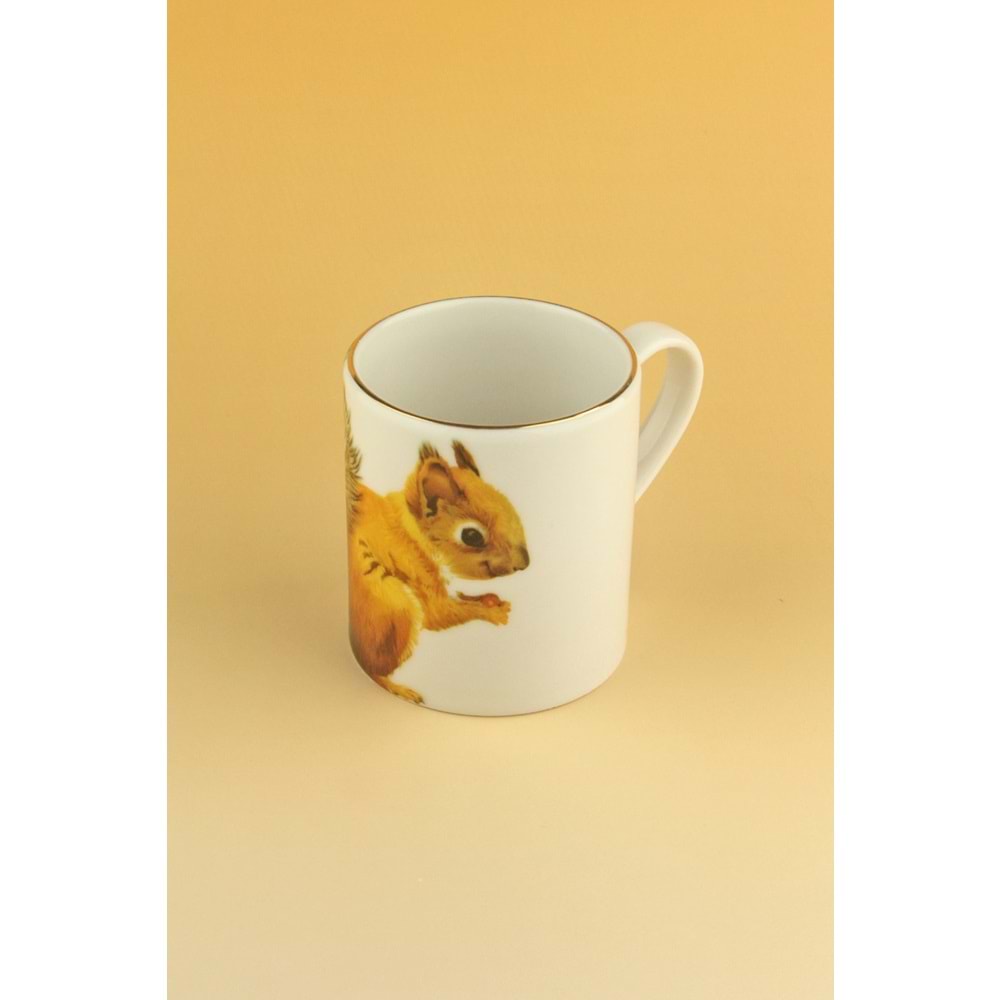 Altın yaldızlı sincap desen porselen kupa